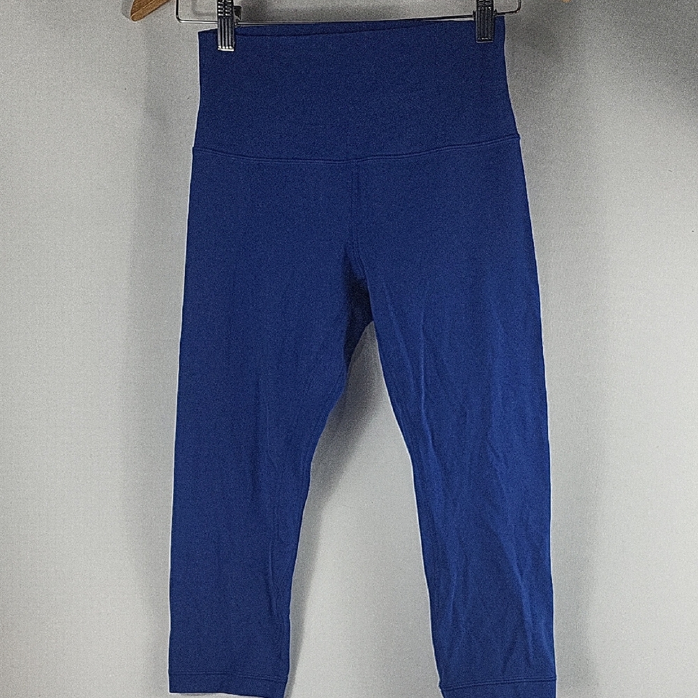 Lululemon Blue High-Waisted Crop Leggings Size 6